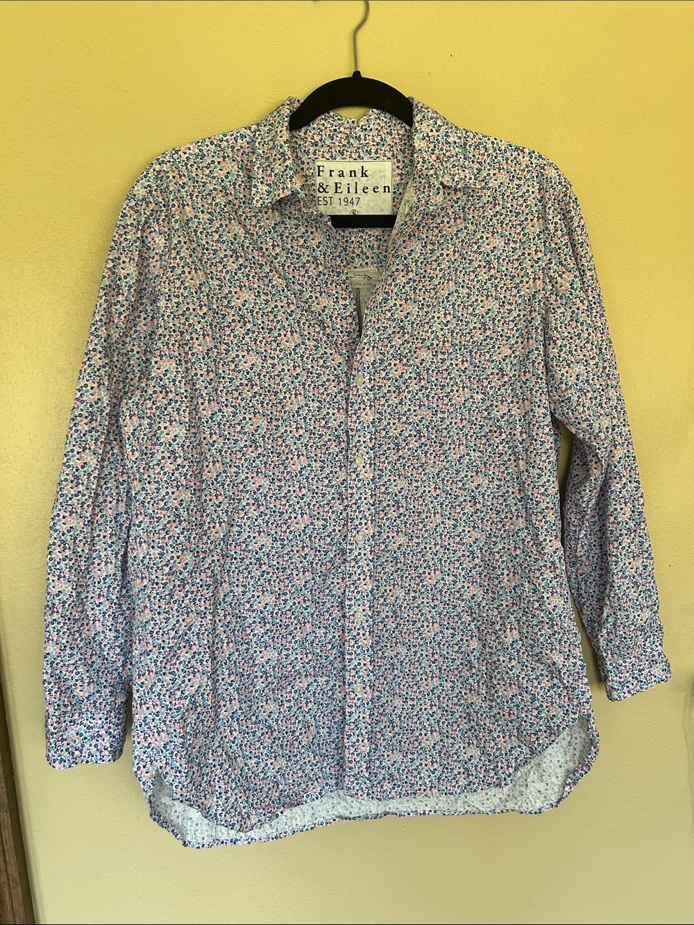 Frank and Eileen Jody blouse size small